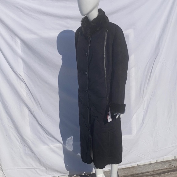 Excelled fur lined trench super warm! - Picture 2 of 10